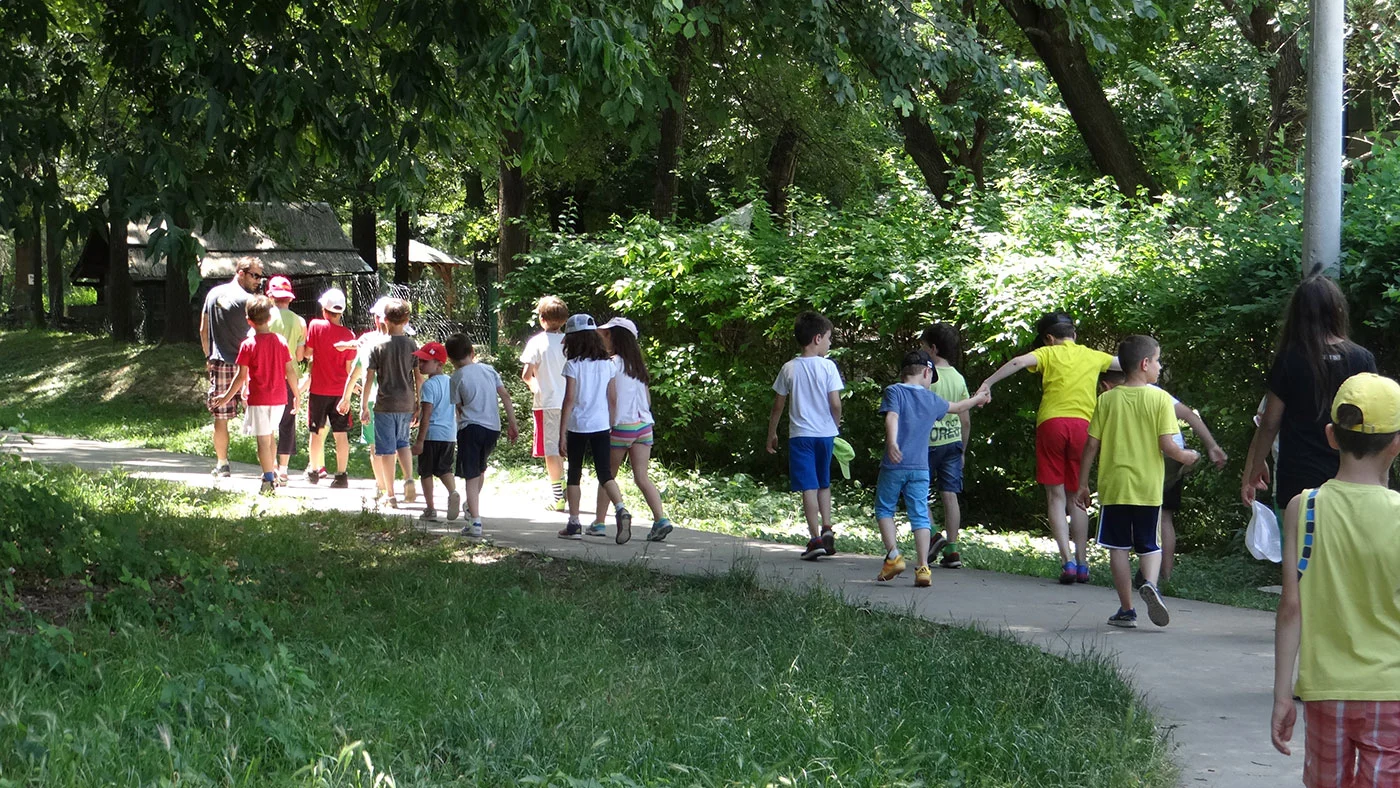foto orijentiring za decu u kampu